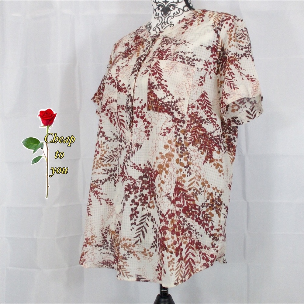 VAN HEUSEN FLORAL TOP SIZE LARGE